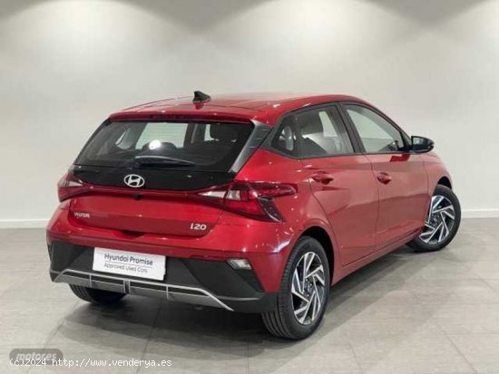 Hyundai i20 1.2 MPI Klass de 2024 con 4.855 Km por 17.900 EUR. en Barcelona