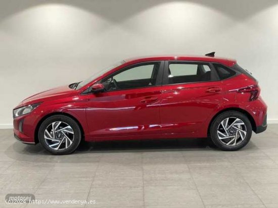 Hyundai i20 1.2 MPI Klass de 2024 con 4.855 Km por 17.900 EUR. en Barcelona