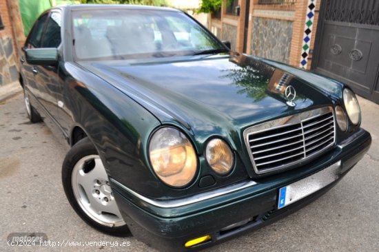 Mercedes Clase E E 300. TURBO DIESEL AVANTGARDE XENON KLIMA de 1998 con 420.000 Km por 4.300 EUR. en