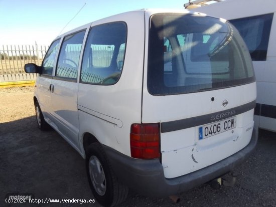 Nissan Serena 2.3 D LX DE 8 PLAZAS. de 2002 con 400.000 Km por 2.800 EUR. en Murcia