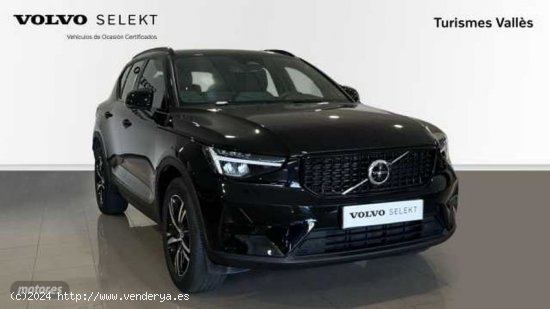 Volvo XC40 XC40 Plus, B3 mild hybrid, Gasolina, Dark de 2023 con 27.277 Km por 37.900 EUR. en Barcel