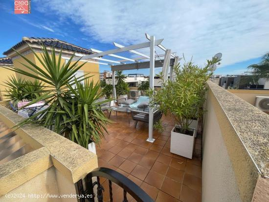 APARTAMENTO PLANTA ALTA ATICO CON SOLARIUM EN LOMAS DE CABO ROIG - ALICANTE