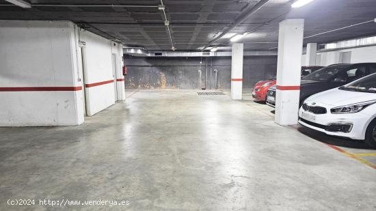 PARKING + TRASTERO EN CALLE COVADONGA, JUNTO FIRA SABADELL - BARCELONA