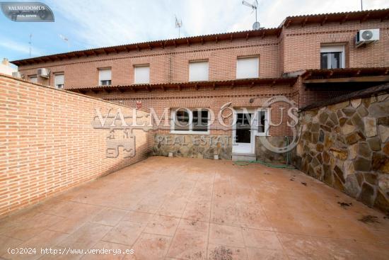 GRAN OPORTUNIDAD CHALET ADOSADO EN CENTRO URBANO - TOLEDO