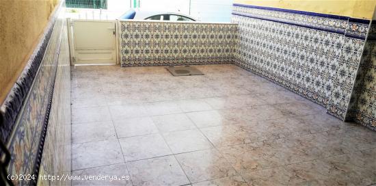 ESTUPENDO DUPLEX A 50M DE LA PLAYA DE POZO EL ESPARTO - ALMERIA