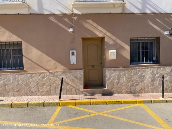 Casa de 3 dormitorios en Pleno centro de Garrucha - ALMERIA