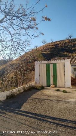 Parcela Urbana de 2000 mt con vivienda y almacén en El Puertecico, Huércal Overa - ALMERIA