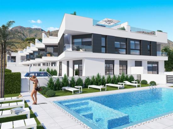 Residencial en un complejo de lujo de 17 bungalow con piscina desbordante en primera línea de playa