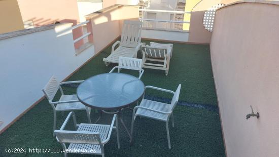  Atico de 1 dormitorio con gran solarium en la zona de las marinas de Vera Playa - ALMERIA 