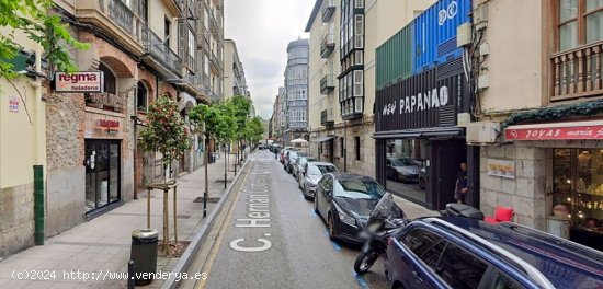 Bar junto a Calle Hernán Cortes, centro Santander