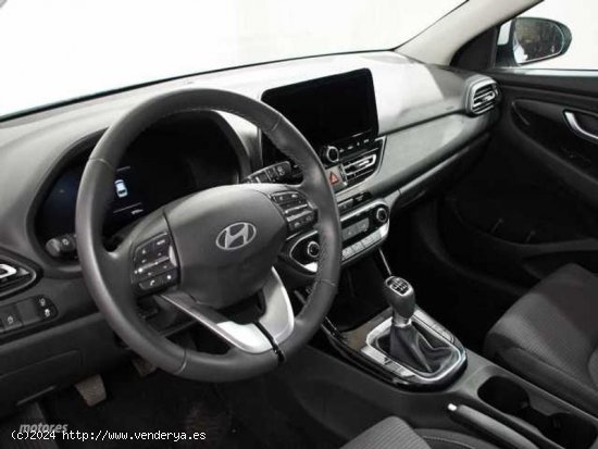 Hyundai i30 1.0 TGDI Klass 48V 100 de 2024 con 10.700 Km por 23.490 EUR. en Cadiz