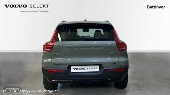 Volvo XC40 XC40 Plus, B3 mild hybrid, Gasolina, Dark de 2023 con 24.923 Km por 36.400 EUR. en Madrid