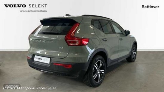 Volvo XC40 XC40 Plus, B3 mild hybrid, Gasolina, Dark de 2023 con 24.923 Km por 36.400 EUR. en Madrid