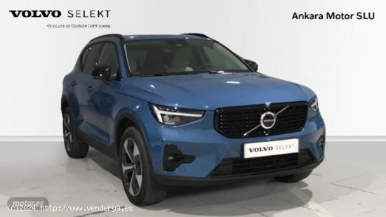 Volvo XC40 XC40 Ultimate, B3 mild hybrid, Gasolina, Dark de 2023 con 2.943 Km por 44.700 EUR. en Ali