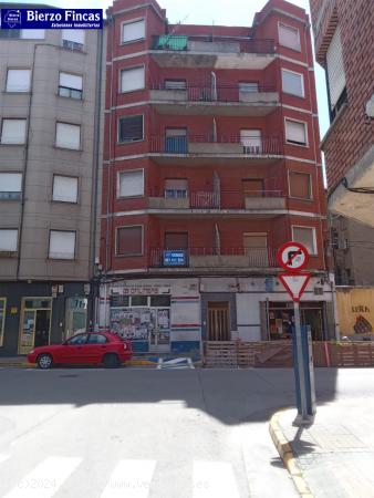  ***OPORTUNIDAD DE INVERSION***. EDIFICIO DE 10 VIVIENDAS Y 2 LOCALES COMERCIALES - LEON 