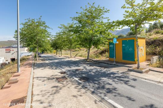 Terreno industrial en Alfacar, perfecto para inversores - GRANADA