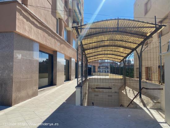 GRAN LOCAL COMERCIAL SEGUR DE CALAFELL - TARRAGONA