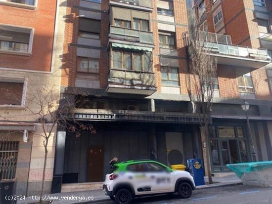 Gran oportunidad de local comercial en el barrio céntrico de Chamberí - MADRID