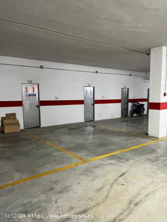 VENTA DE PLAZAS DE APARCAMIENTO CON TRASTERO - GRANADA