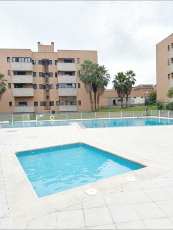 Piso en venta en estupendo residencial con piscina. - CACERES