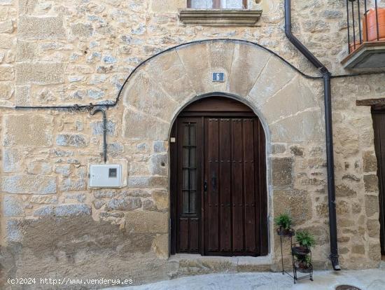 Casa reformada y cuidada - TERUEL