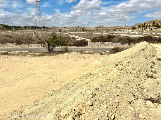 🌟 ¡Oportunidad Única! Terreno en Venta con Posibilidad de Construcción! 🌟 - ALICANTE