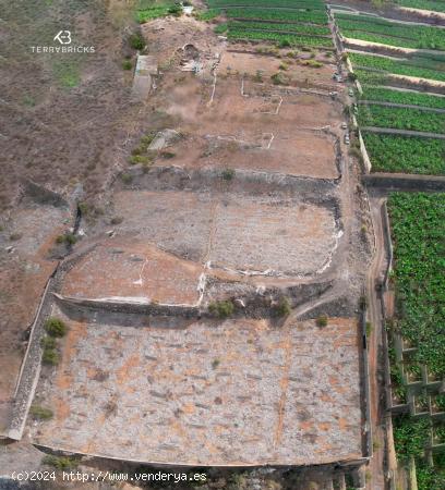 ¡Venta de Terreno Agrario Intensivo con Increíbles Vistas al Mar de 29280 m2 y tanque de agua. - S