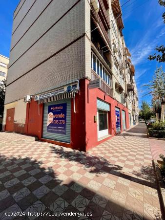  SE VENDE LOCAL COMERCIAL - GRANADA 