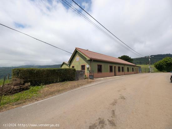 ESTUPENDA CASA INDEPENDIENTE CON POSIBILIDAD DE NEGOCIO EN SALAS - ASTURIAS