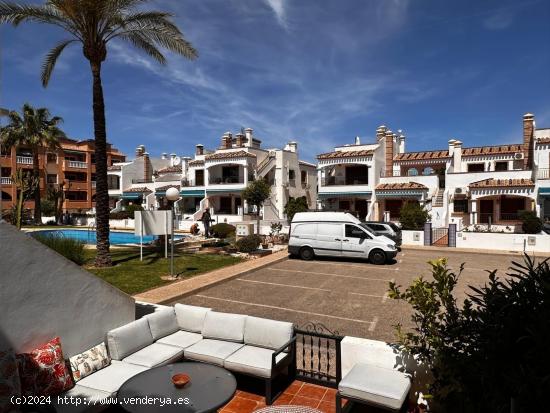 Precioso Dúplex de 2 dormitorios 2 baños en Villamartín, Orihuela Costa (Alicante) - ALICANTE