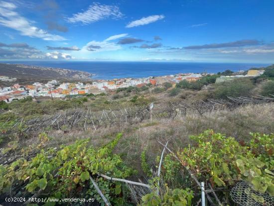 ¡Oportunidad Única! Venta de Dos Terrenos Urbanos en Barranco Hondo, Candelaria, Tenerife - SANTA 