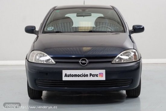 Opel Corsa 1.2i 16V Comfort de 2001 con 84.000 Km por 3.890 EUR. en Tarragona