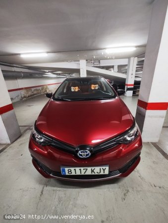  Toyota Auris Hybrid 1.8 136cv 140h feel edition de 2018 con 82.400 Km por 15.000 EUR. en Barcelona 