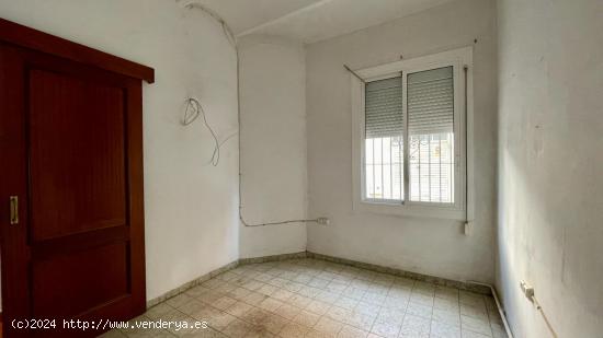 Planta baja con patio y garage, en venta en zona Centro Sant Feliu de LLobregat - BARCELONA