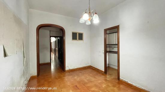 Planta baja con patio y garage, en venta en zona Centro Sant Feliu de LLobregat - BARCELONA