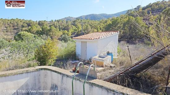 ¡Oportunidad única en Finestrat, zona Partida Azúbia! - ALICANTE