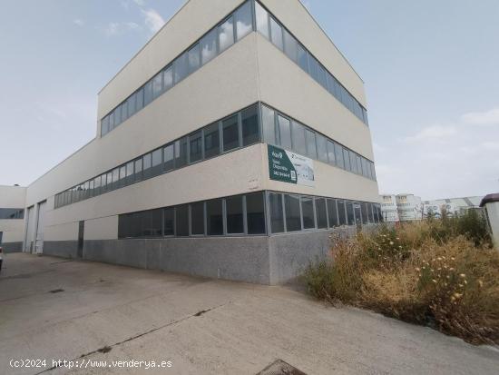  Venta de naves industriales en Zaratan (Ctra. Villanubla) - VALLADOLID 