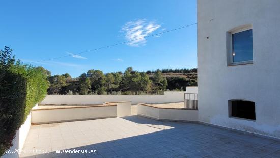 Chalet en Albaida - VALENCIA