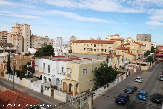 Ático gran Terraza con piscina y garaje - ALICANTE