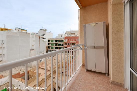 Apartamento a 2 calles de la Playa del Cura - ALICANTE