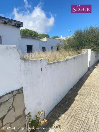 GRAN OPORTUNIDAD - SOLAR EN ZONA DEL CAMPO DE GOLF. BENALUP - CADIZ