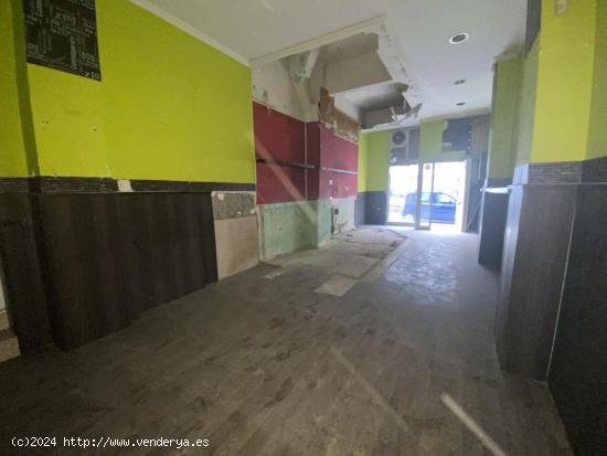 Local comercial en venta en Calle Ramón Estruch, 32 - Sant Boi de Llobregat - BARCELONA