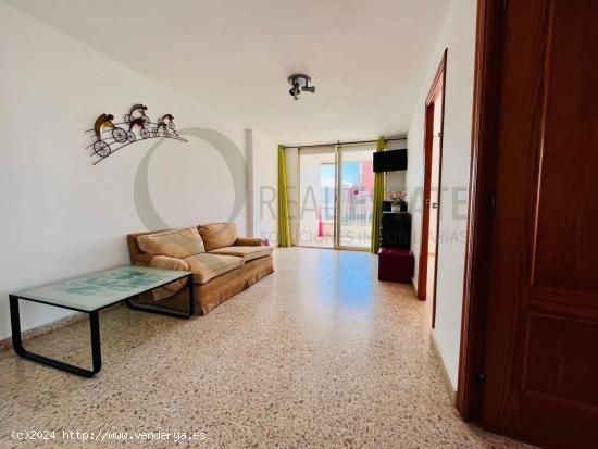 Exclusivo Piso con Terraza de 40m² y Acceso Directo a la Playa de San Juan. - ALICANTE