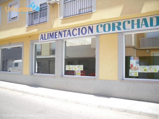  local acondidonado todo acristalado de esquina - BADAJOZ 