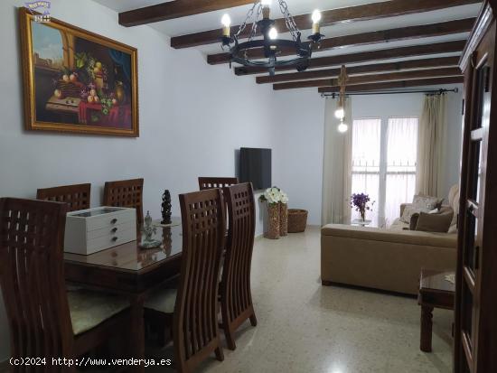 SE VENDE PISO EN CUESTA DE LA RUJANA - CADIZ