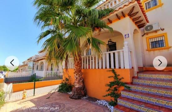 Adosado en Lomas de Cabo roig - ALICANTE