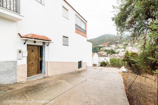 Se Vende en Tolox - MALAGA