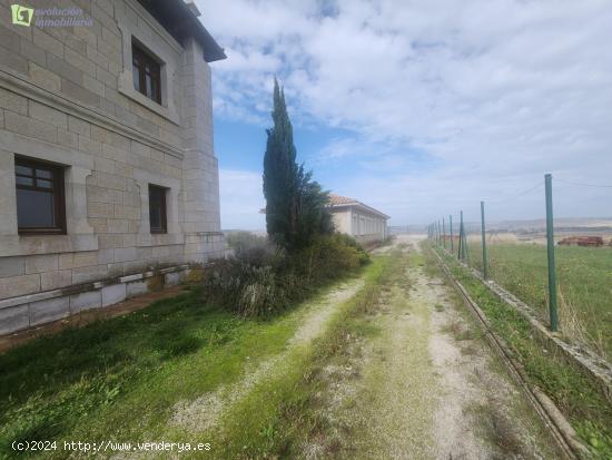 Casa de lujo en venta en Celadilla Sotobrín, Burgos - BURGOS