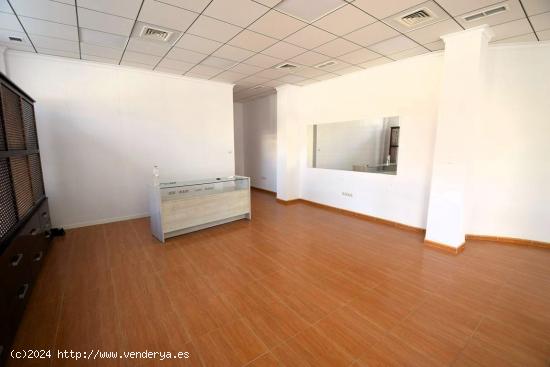 LOCAL COMERCIAL, EN ALQUILER, EN ZONA CENTRO DE SANTA MARÍA DEL ÁGUILA - ALMERIA