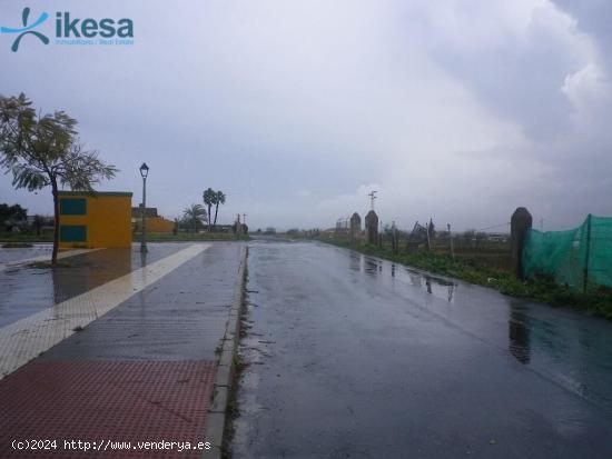 TERRENO URBANIZABLE EN SAN BARTOLOME DE LA TORRE- IDEAL PARA INVERSORES - HUELVA